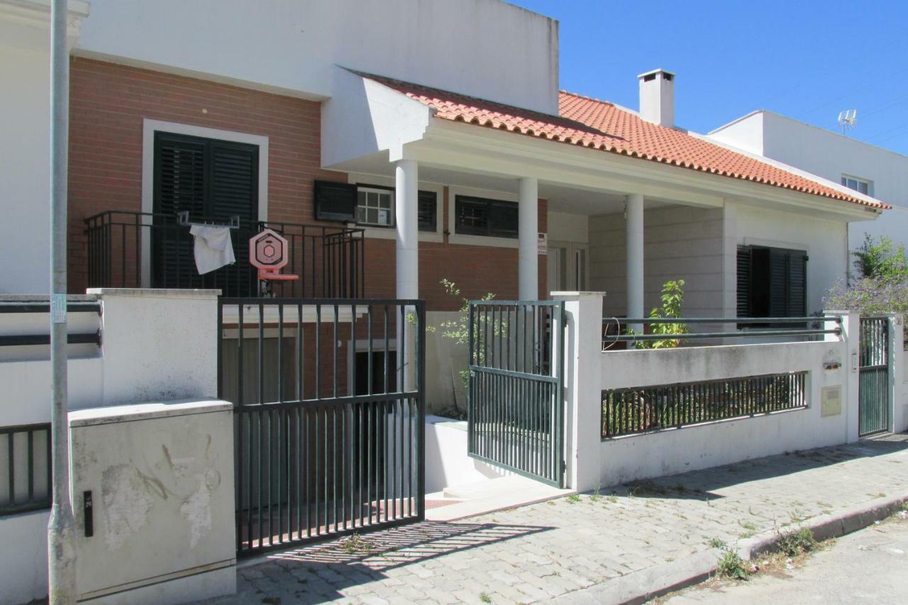 Residencial Marialva Park Hotel Corroios Ngoại thất bức ảnh